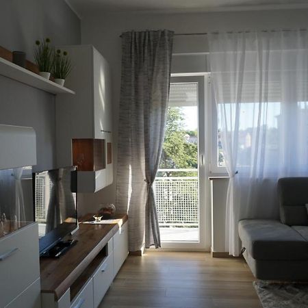 Apartman Luka Pula Ngoại thất bức ảnh