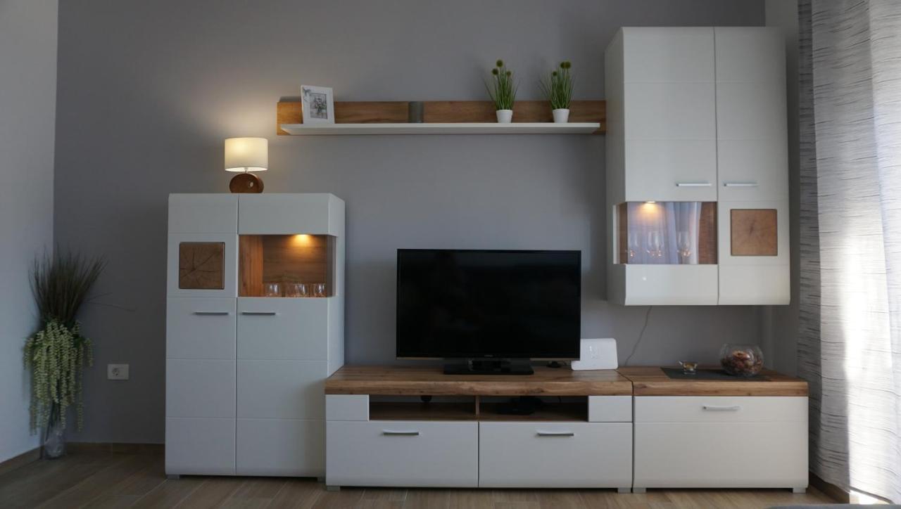 Apartman Luka Pula Ngoại thất bức ảnh