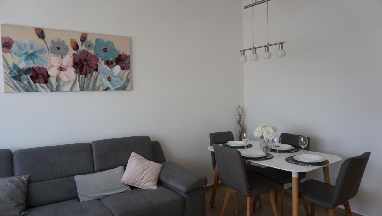 Apartman Luka Pula Ngoại thất bức ảnh