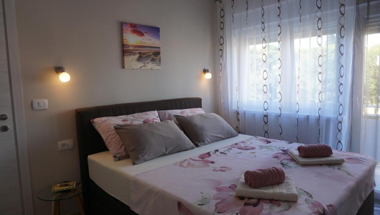 Apartman Luka Pula Ngoại thất bức ảnh