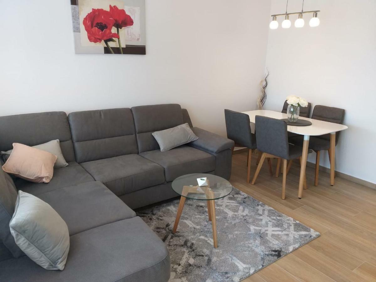 Apartman Luka Pula Ngoại thất bức ảnh